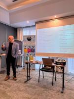 Superficie oculare, interazione tra lenti a contatto e film lacrimale: workshop a Catania